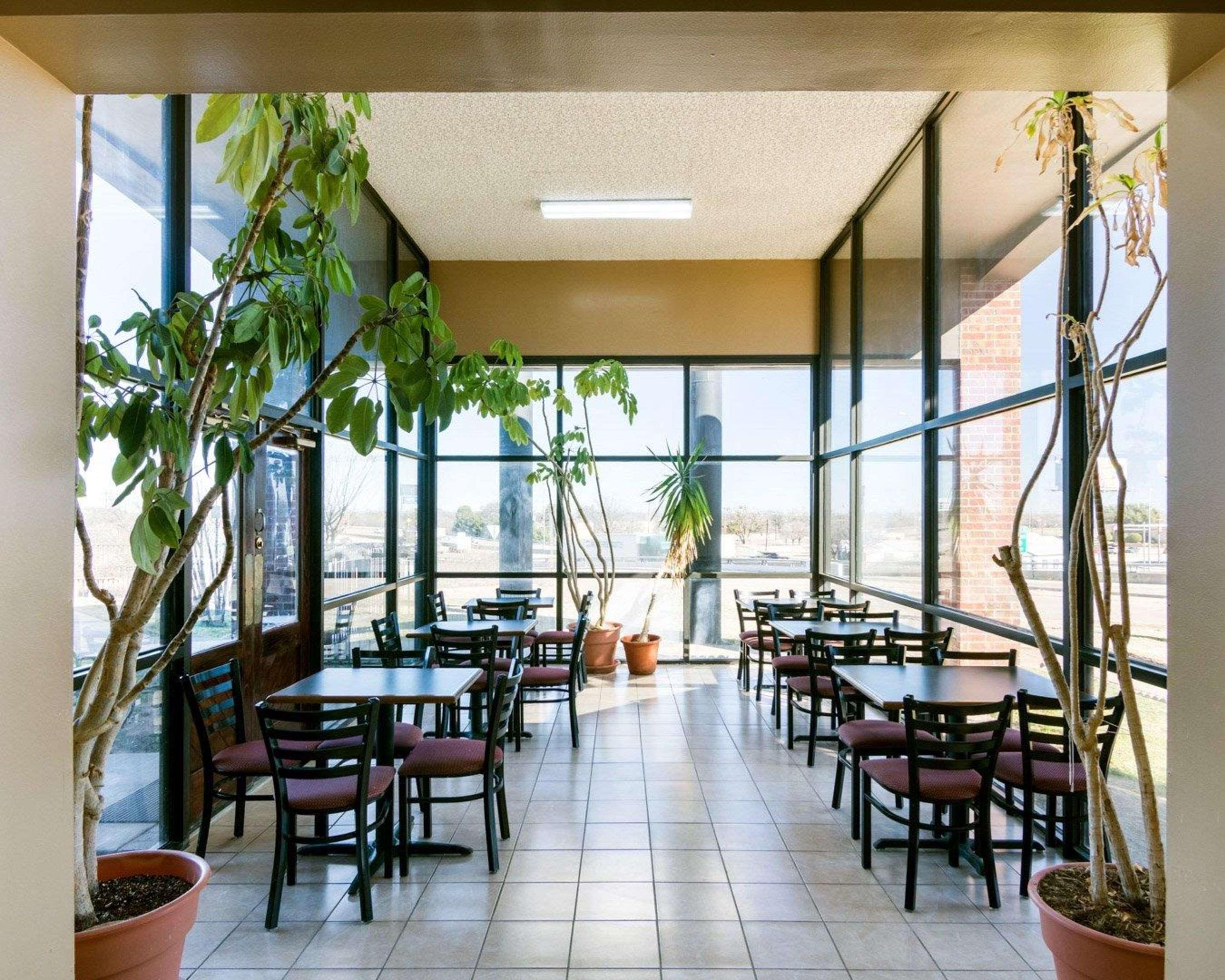 Econo Lodge Wichita Falls Downtown Kültér fotó